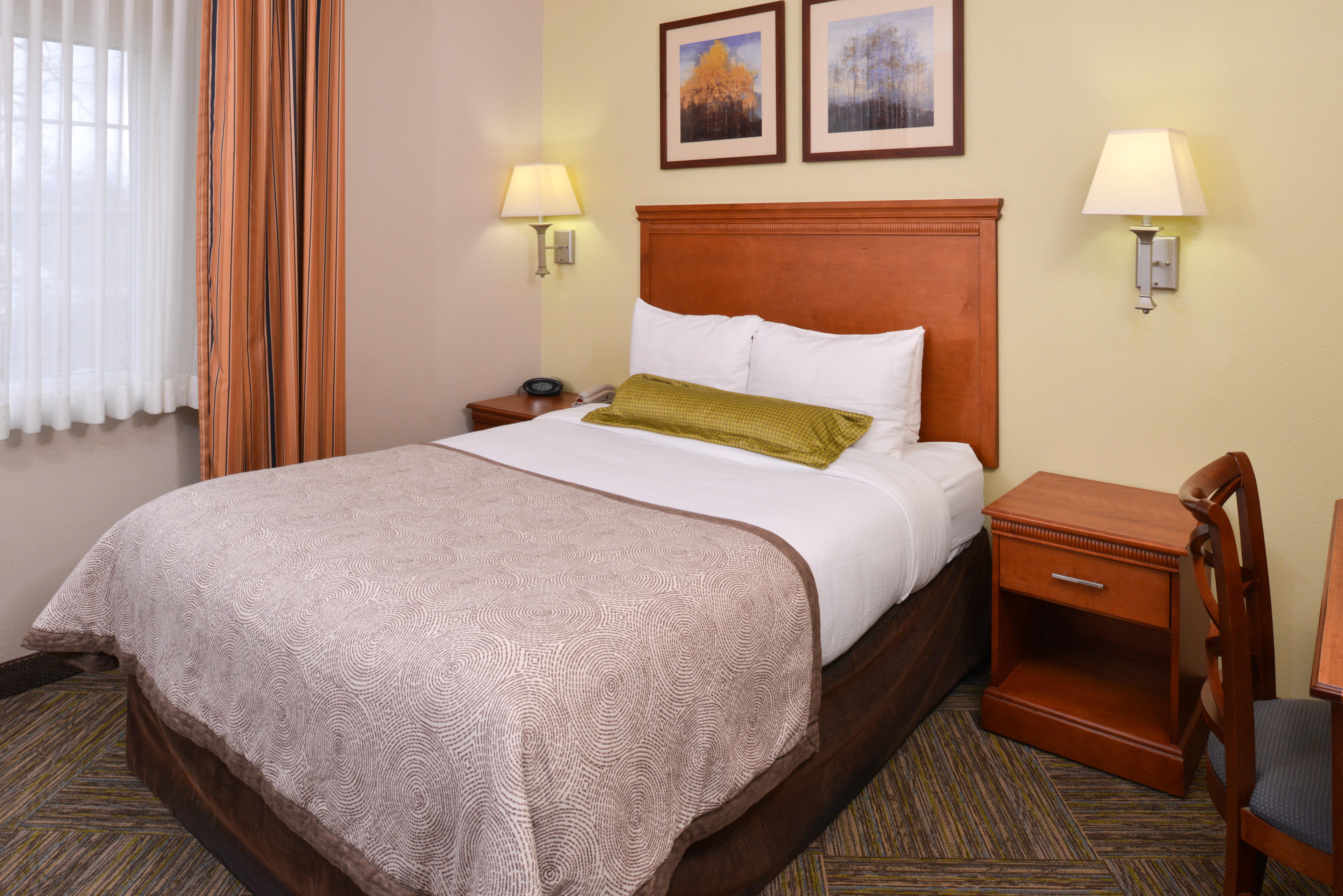 Candlewood Suites Boise - Towne Square By Ihg Extérieur photo